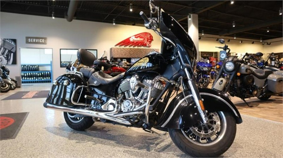 2014 Indian Motorcycle® Chieftain™ Thunder Black