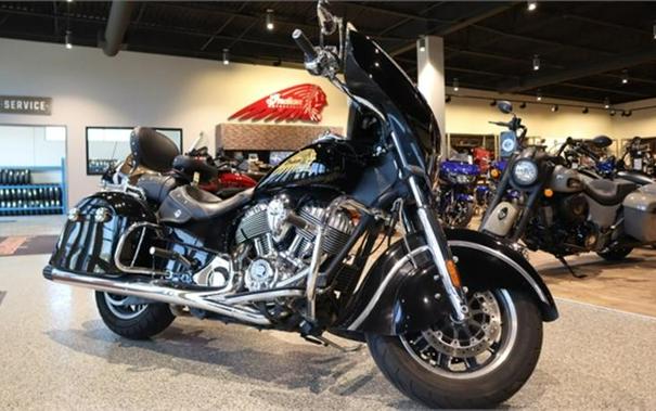 2014 Indian Motorcycle® Chieftain™ Thunder Black