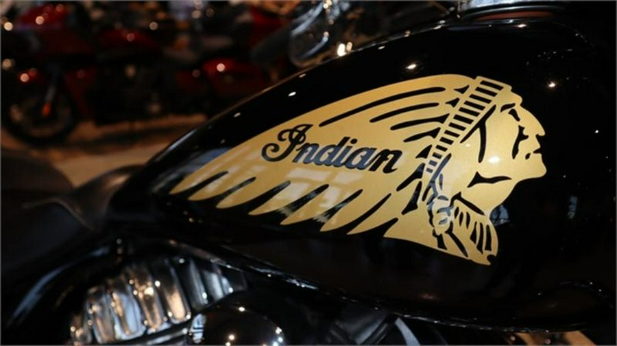 2014 Indian Motorcycle® Chieftain™ Thunder Black