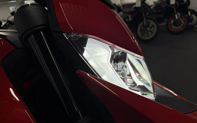 2025 Ducati Hypermotard 950