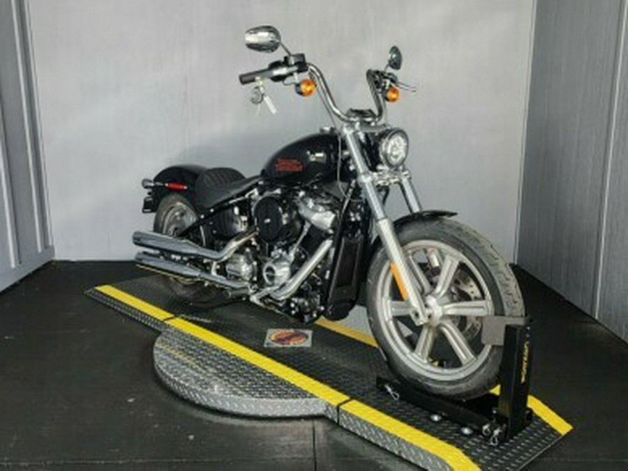 2023 Harley-Davidson Softail Standard FXST BLACK