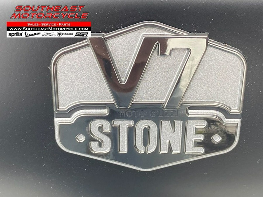 2023 Moto Guzzi V7 Stone