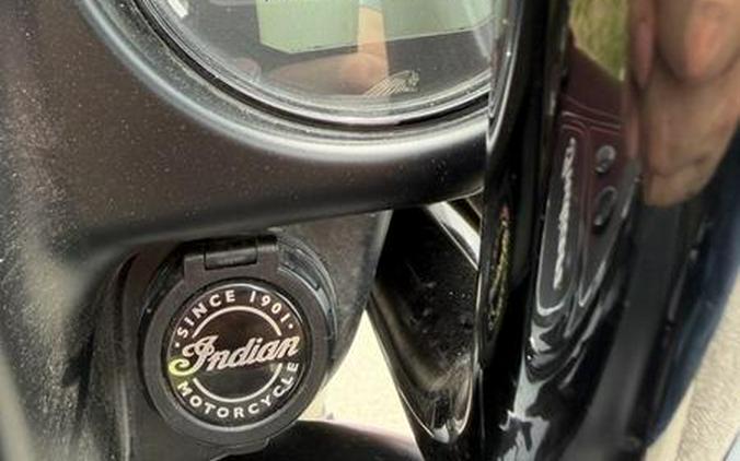 2023 Indian Motorcycle® Roadmaster® Dark Horse® Black Smoke