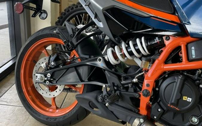2024 KTM Duke 390