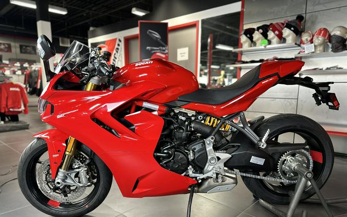 2024 Ducati SUPERSPORT S