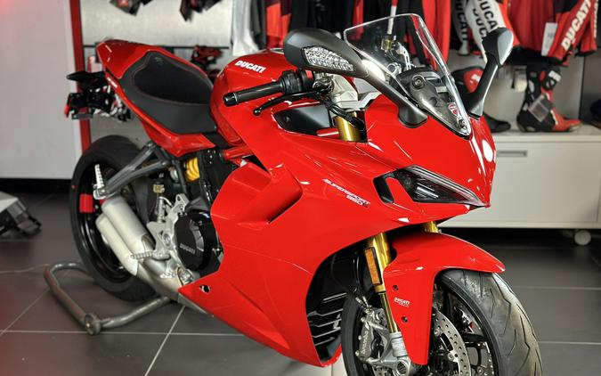 2024 Ducati SUPERSPORT S