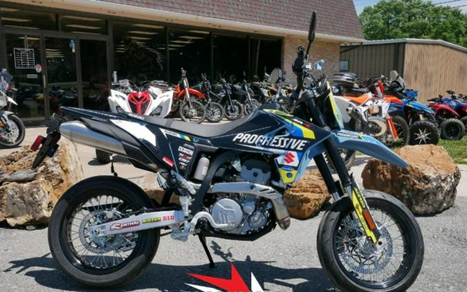 2025 Suzuki DR-Z 4SM