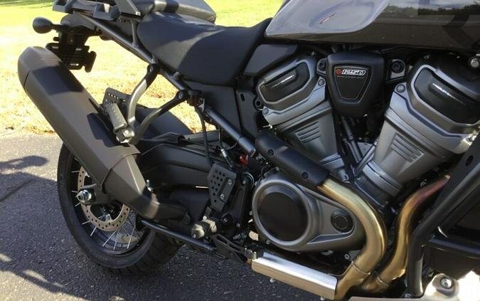 2023 Harley-Davidson® Pan America™ 1250 Special Gray Haze