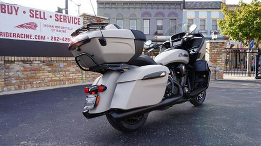 2023 Indian Motorcycle Pursuit® Dark Horse® with Premium Package