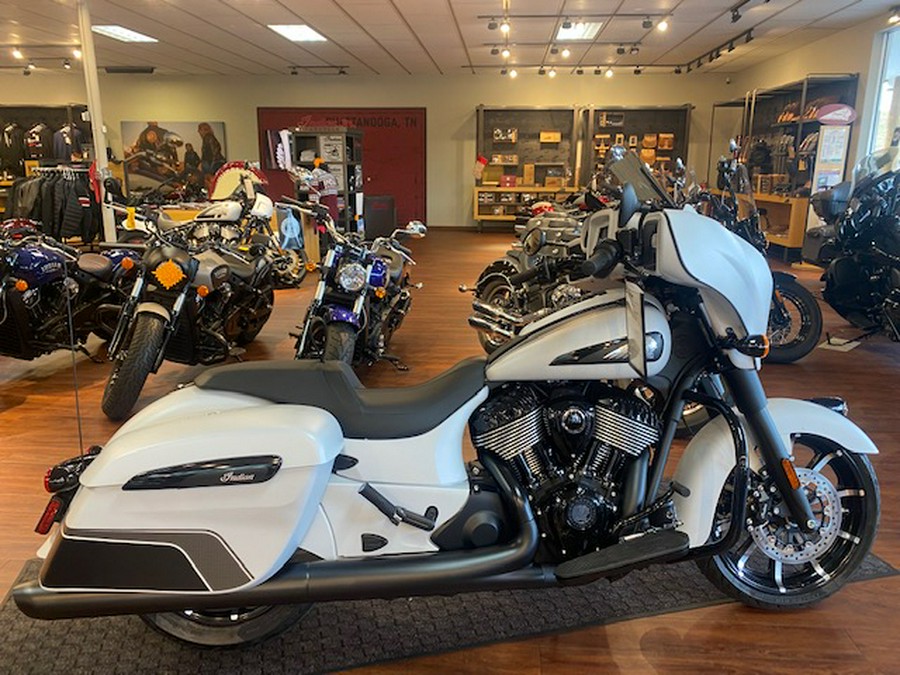 2024 Indian Motorcycle® Chieftain® Dark Horse®