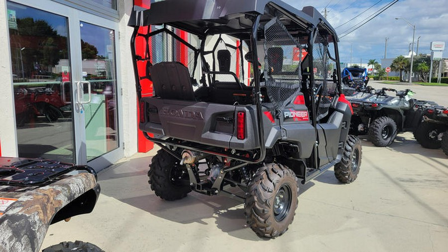 2025 Honda® Pioneer 700-4