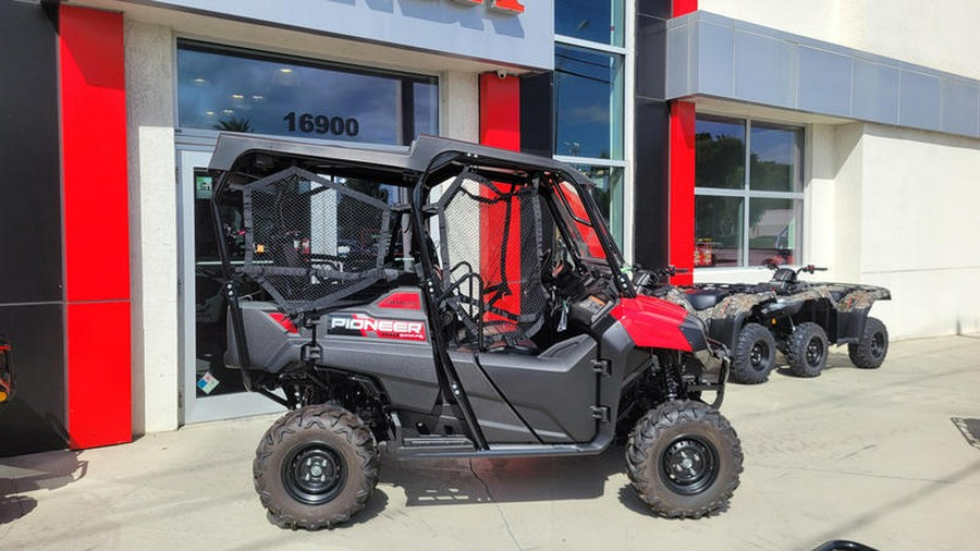 2025 Honda® Pioneer 700-4
