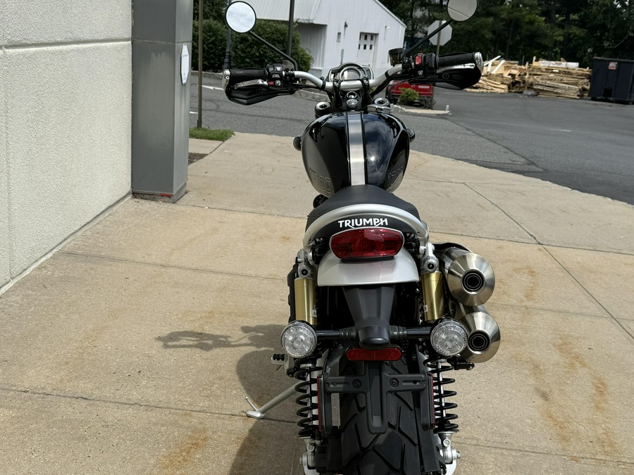 2025 Triumph SCRAMBLER 1200 XE