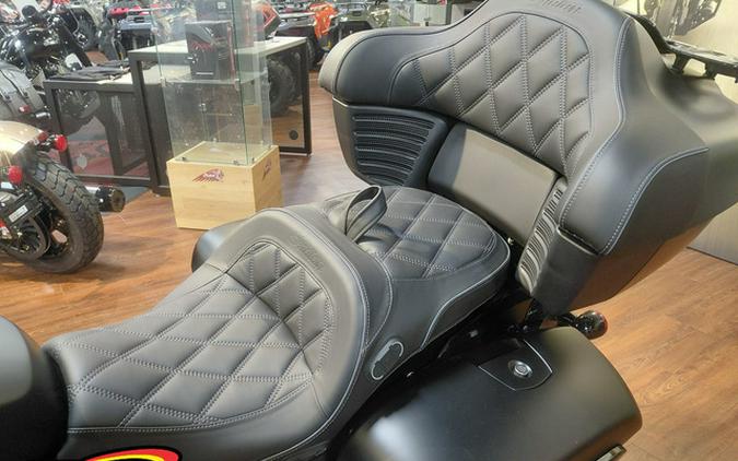 2026 Indian Pursuit Dark Horse 112 Black Smoke