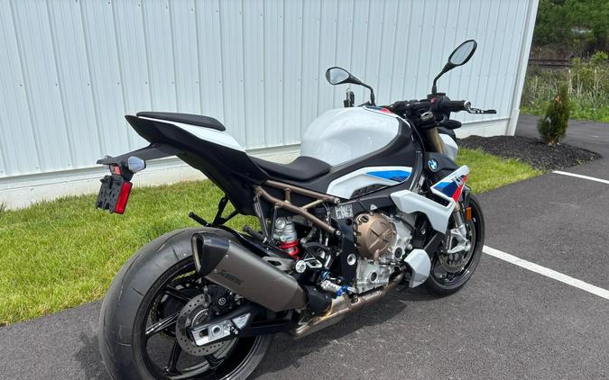 2022 BMW S 1000 R