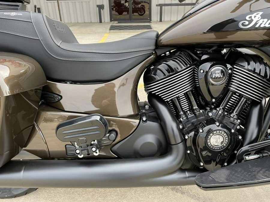 2023 Indian Motorcycle® Roadmaster® Dark Horse® Bronze Pearl Metallic