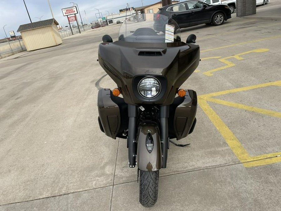 2023 Indian Motorcycle® Roadmaster® Dark Horse® Bronze Pearl Metallic