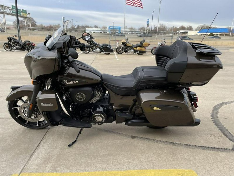 2023 Indian Motorcycle® Roadmaster® Dark Horse® Bronze Pearl Metallic