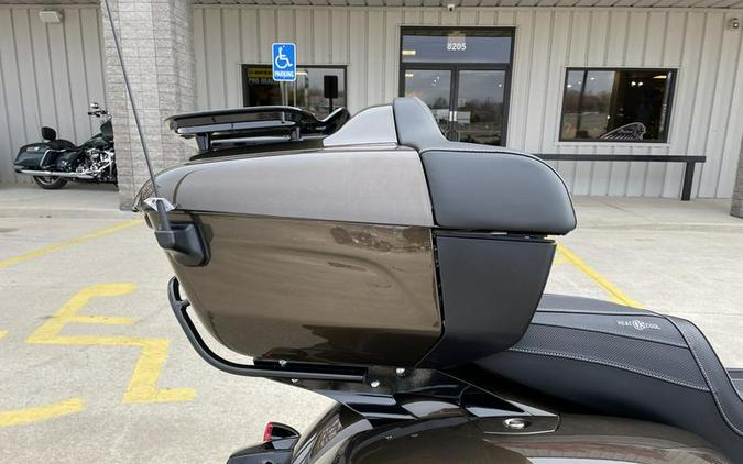 2023 Indian Motorcycle® Roadmaster® Dark Horse® Bronze Pearl Metallic