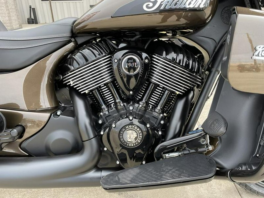 2023 Indian Motorcycle® Roadmaster® Dark Horse® Bronze Pearl Metallic