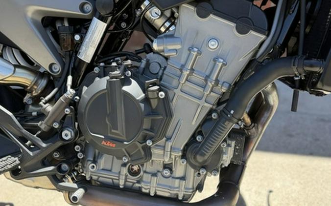 2023 KTM Duke 790