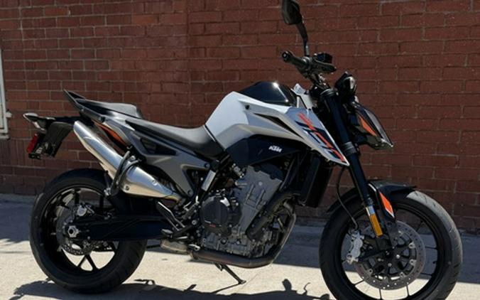 2023 KTM Duke 790