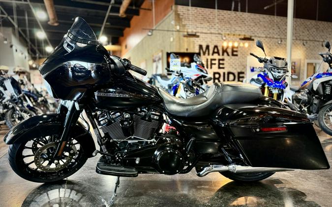 2018 Harley-Davidson® Street Glide® Special Vivid Black