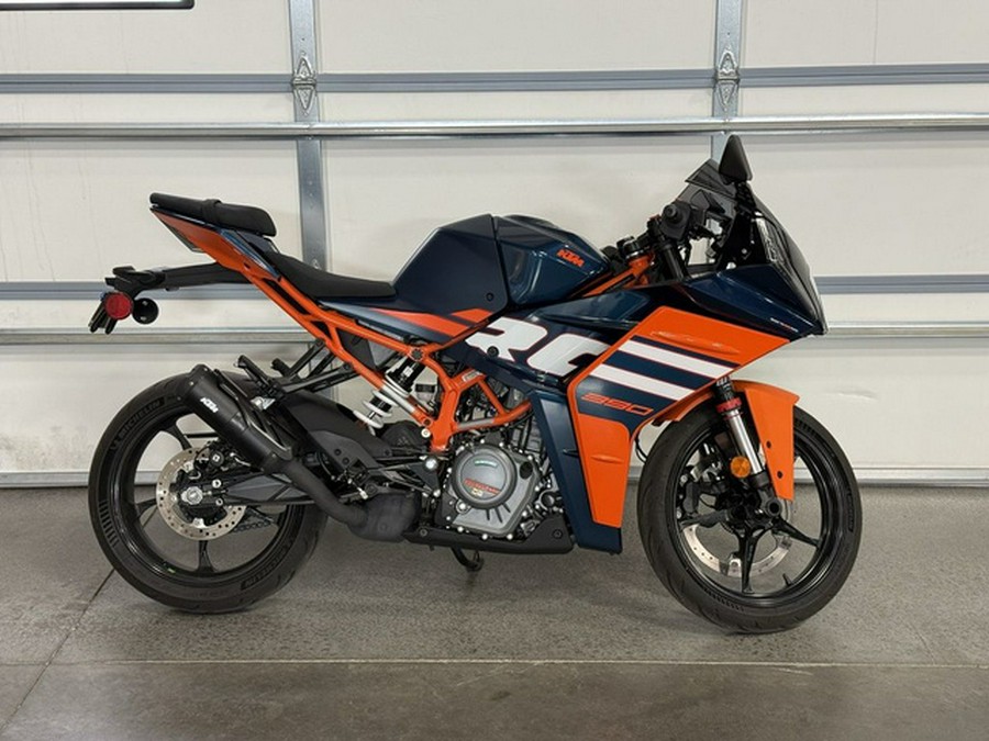 2024 KTM RC 390
