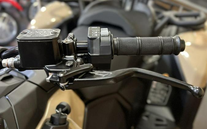 2027 Can-Am Outlander MAX DPS 700