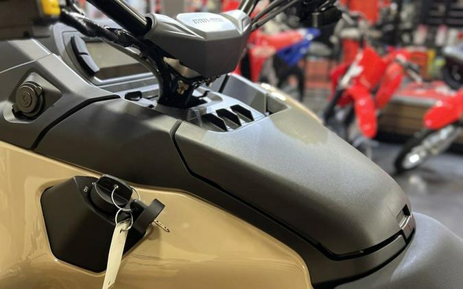 2027 Can-Am Outlander MAX DPS 700