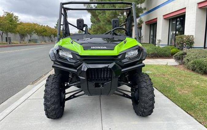 2023 Honda Pioneer 1000 Deluxe