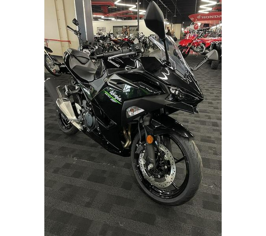 2024 Kawasaki Ninja® 500