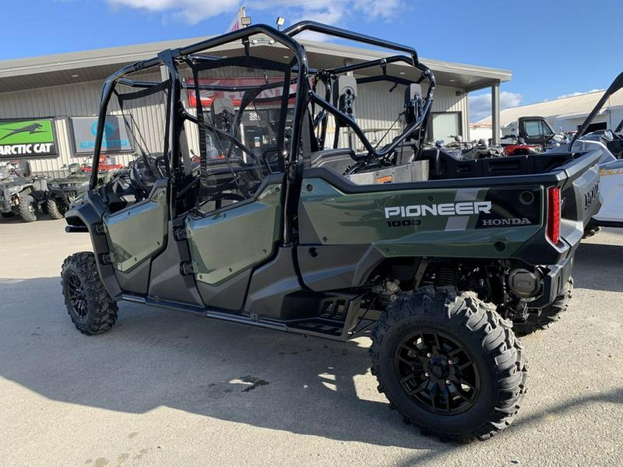 2023 Honda® Pioneer 1000-6 Deluxe Crew