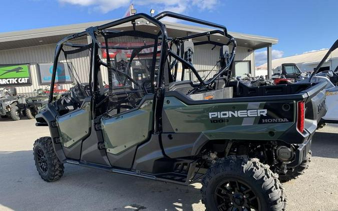 2023 Honda® Pioneer 1000-6 Deluxe Crew