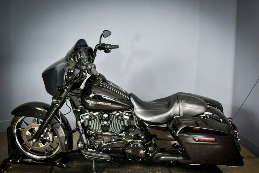 2018 Harley-Davidson Street Glide Special