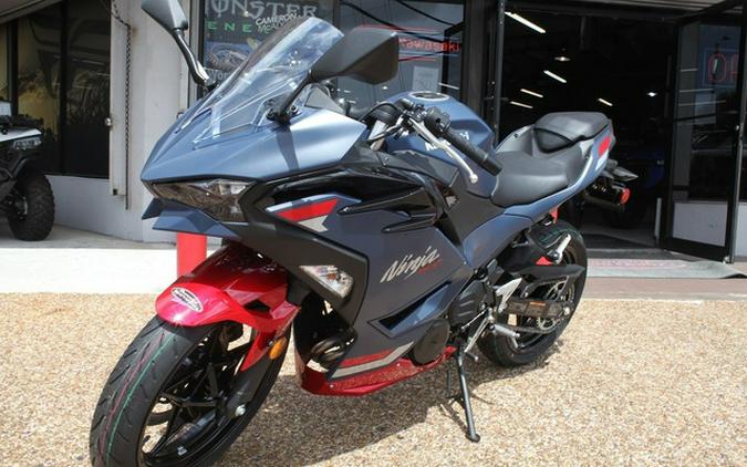 2026 Kawasaki Ninja 500 ABS Metallic Matte Twilight Blue