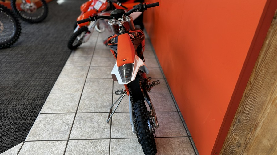 2024 KTM SX-E 5