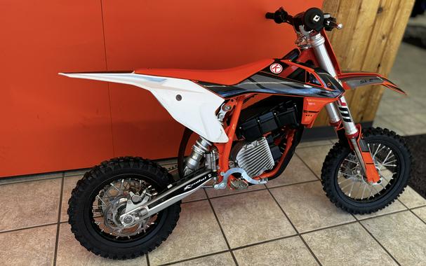 2024 KTM SX-E 5