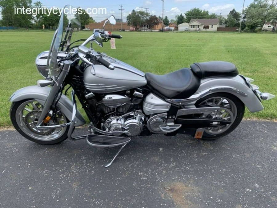 2009 Yamaha Roadliner S