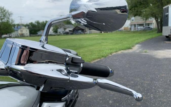 2009 Yamaha Roadliner S