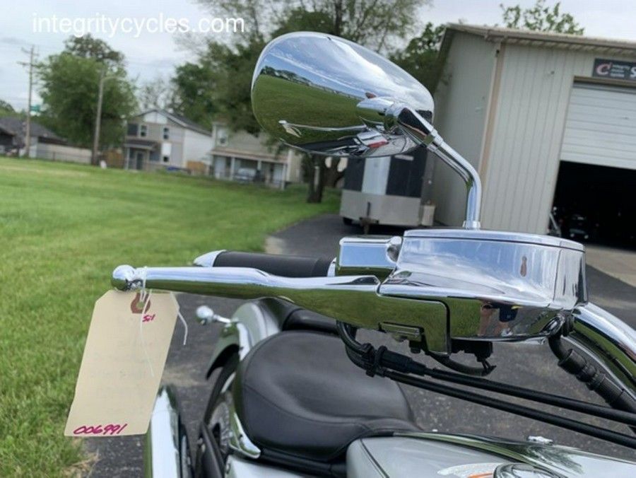 2009 Yamaha Roadliner S