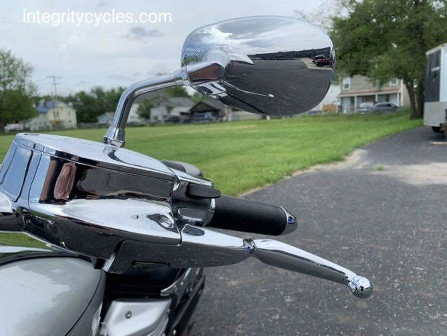 2009 Yamaha Roadliner S