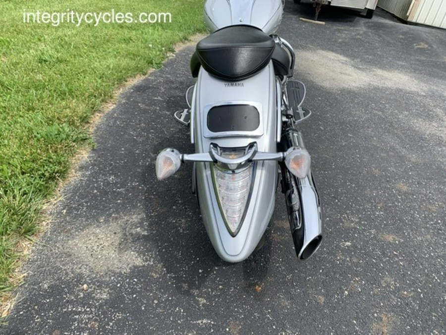 2009 Yamaha Roadliner S