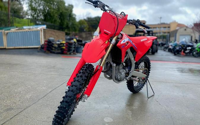 2021 Honda CRF450R Review (12 First Ride Fast Facts from Glen Helen)