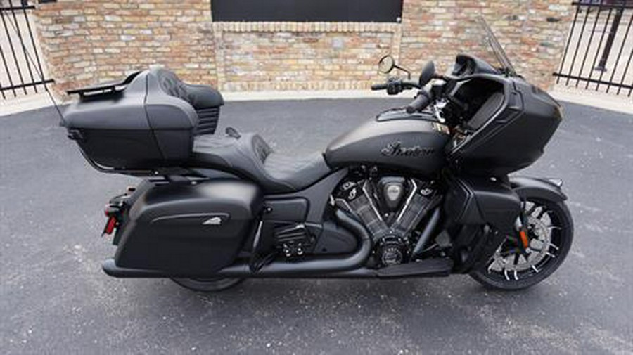 2023 Indian Motorcycle Pursuit® Dark Horse® with Premium Package