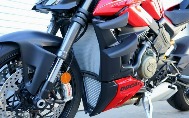 2024 Ducati Streetfighter V4 Red