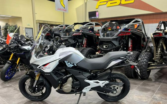 2023 CFMOTO 650 Adventura