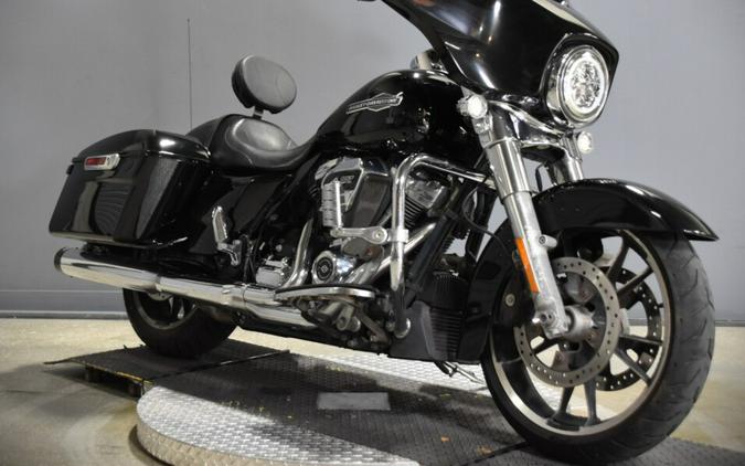 2022 Harley-Davidson Street Glide