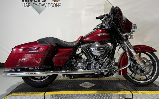 2016 Harley-Davidson® Street Glide® Special Velocity Red Sunglo