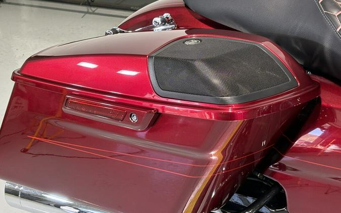 2016 Harley-Davidson® Street Glide® Special Velocity Red Sunglo